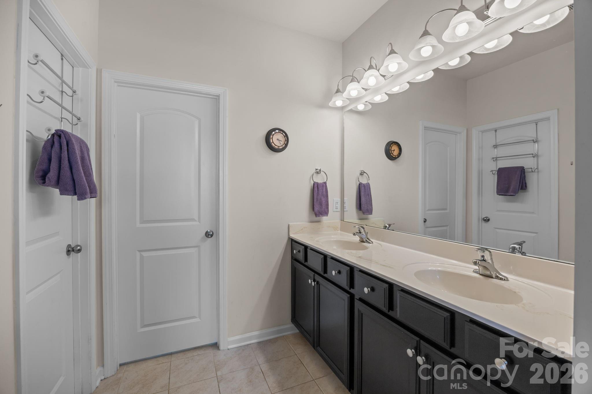 7902 Meridale Forest Drive Charlotte NC 28269