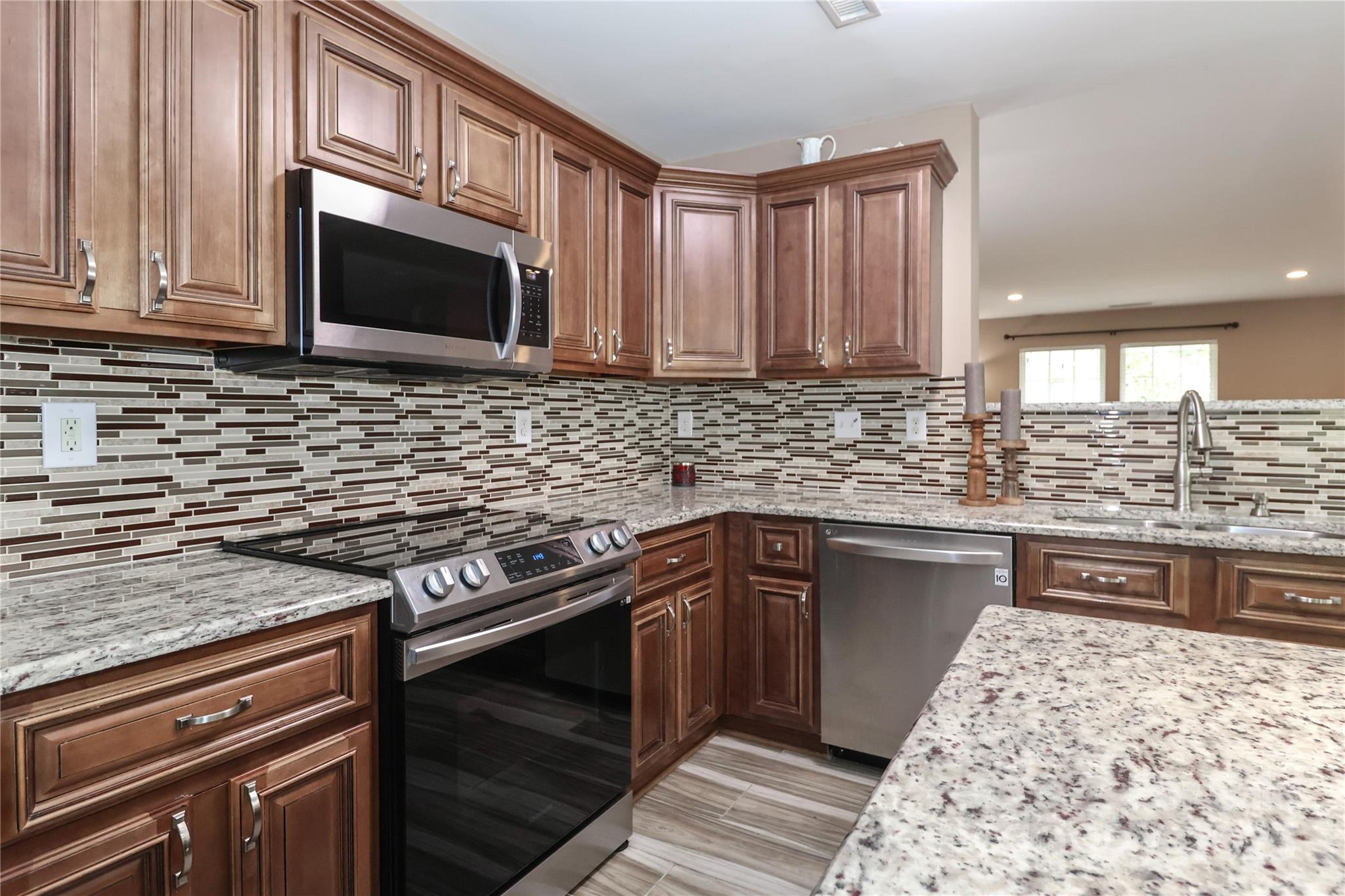 1135 Valley Street Statesville NC 28677