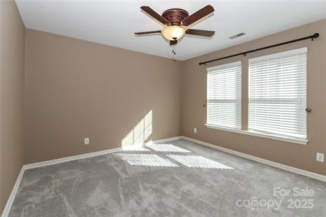 1135 Valley Street Statesville NC 28677
