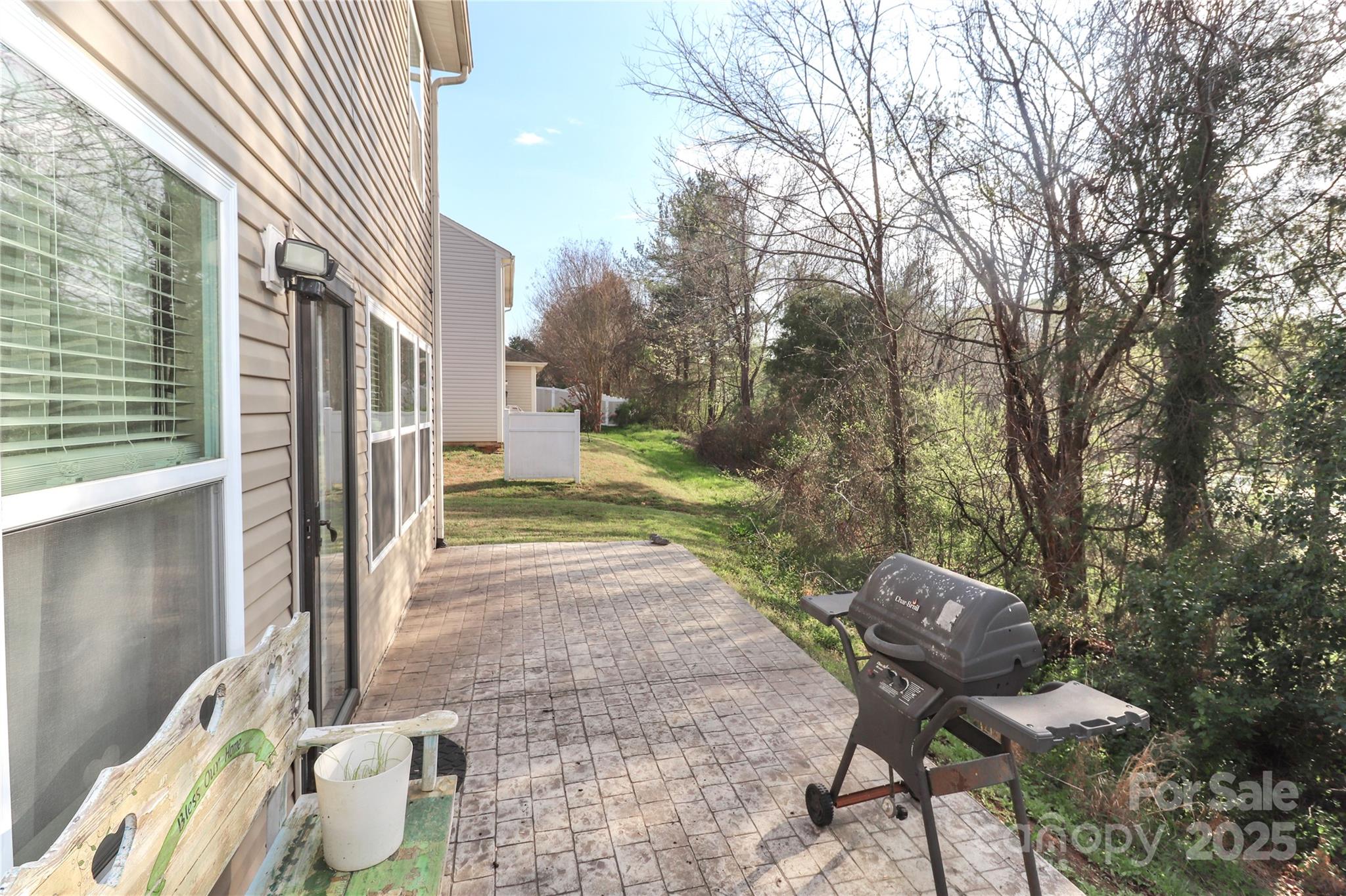 1135 Valley Street Statesville NC 28677