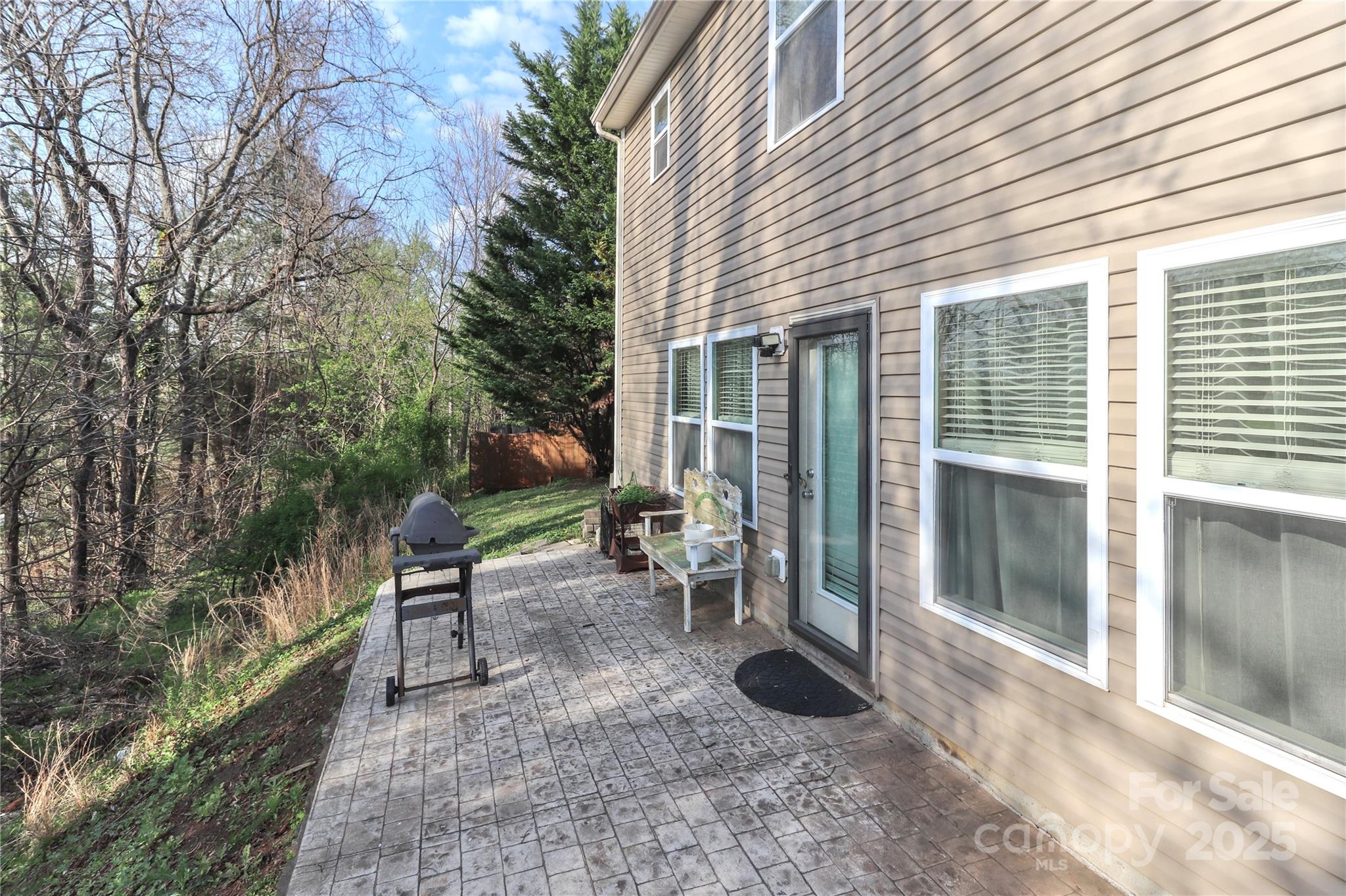 1135 Valley Street Statesville NC 28677