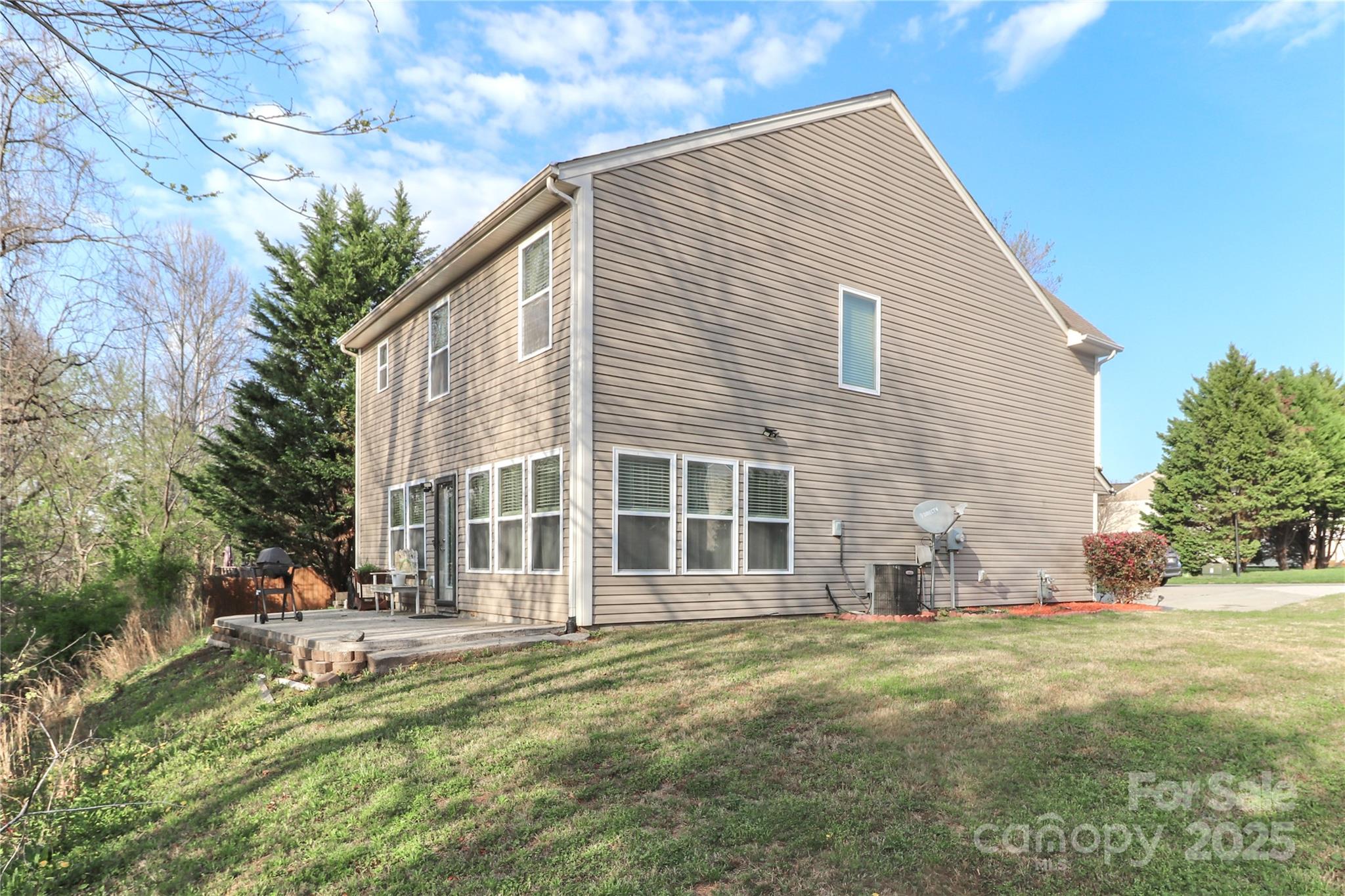 1135 Valley Street Statesville NC 28677