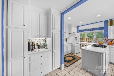 9 S Central Avenue Belmont NC 28012