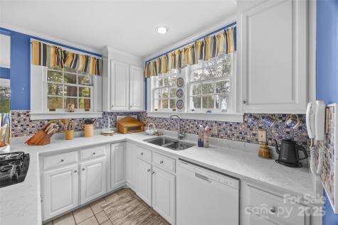 9 S Central Avenue Belmont NC 28012