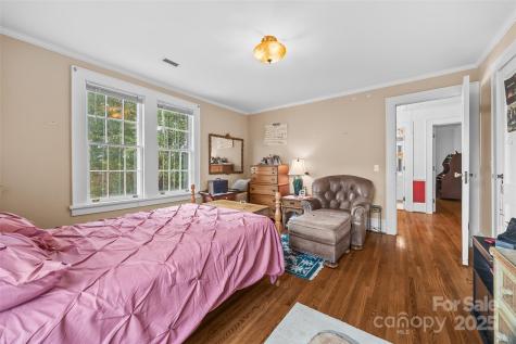 9 S Central Avenue Belmont NC 28012