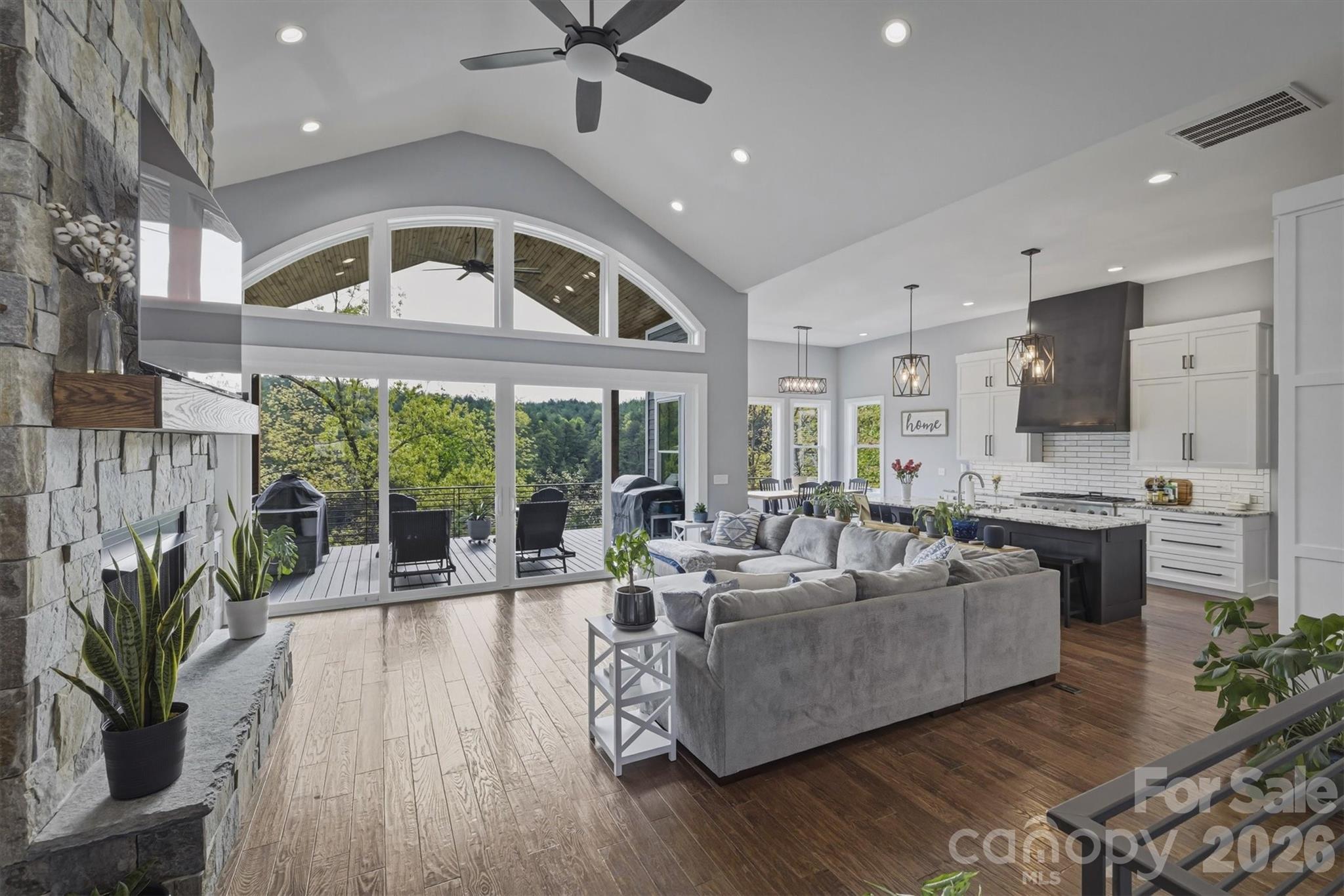 10 Otter Cove Court Nebo NC 28761