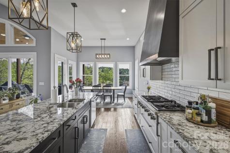 10 Otter Cove Court Nebo NC 28761