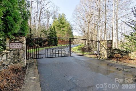 10 Otter Cove Court Nebo NC 28761