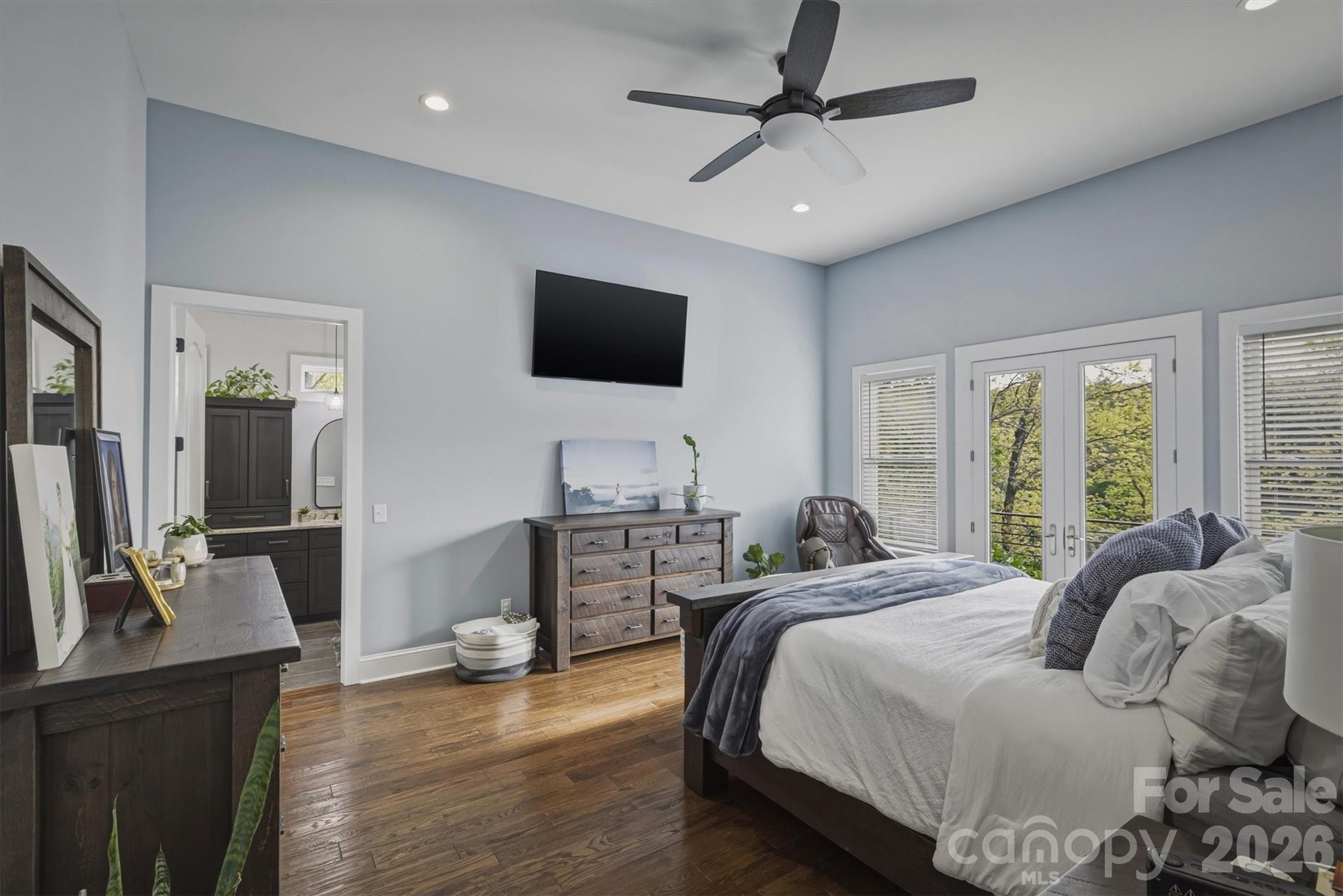 10 Otter Cove Court Nebo NC 28761