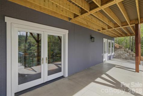 10 Otter Cove Court Nebo NC 28761