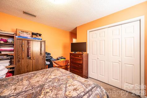 3229 15th Avenue NE Conover NC 28613