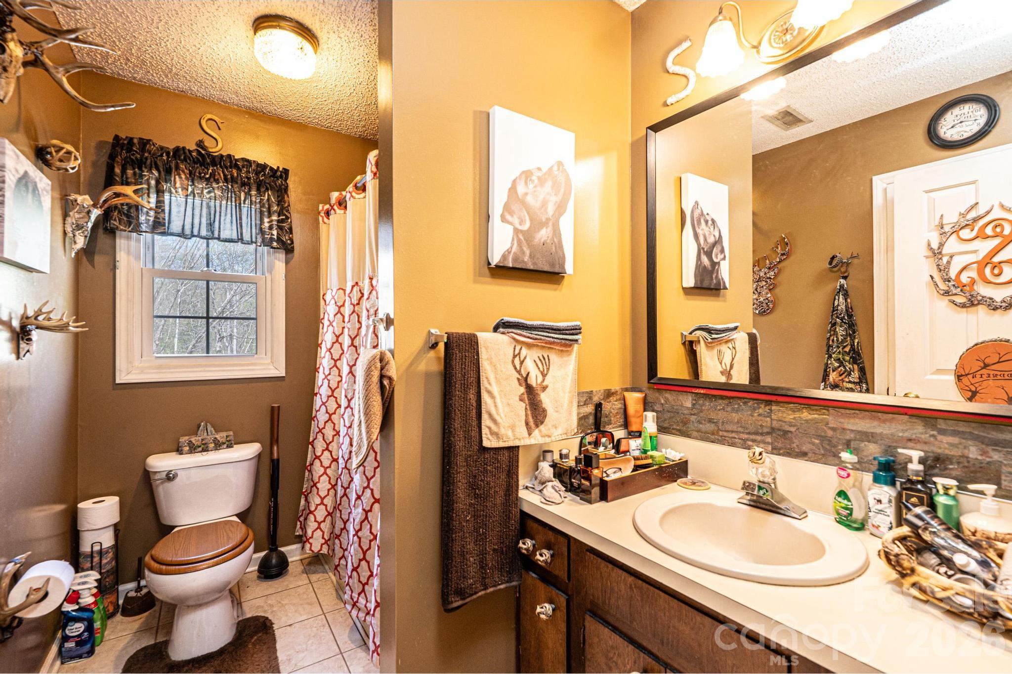 3229 15th Avenue NE Conover NC 28613