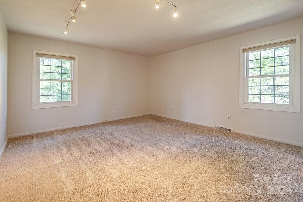 45 Alclare Court Asheville NC 28804
