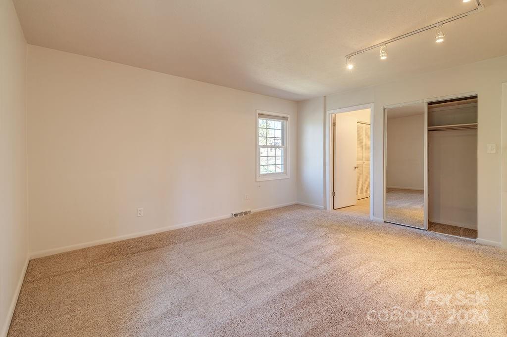 45 Alclare Court Asheville NC 28804