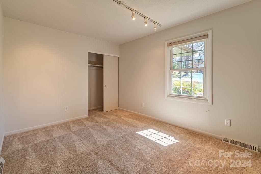 45 Alclare Court Asheville NC 28804