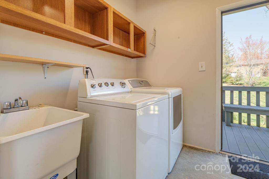 45 Alclare Court Asheville NC 28804