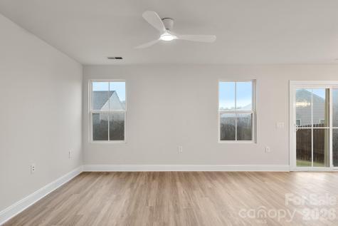 4238 Mackinnon Drive Charlotte NC 28214