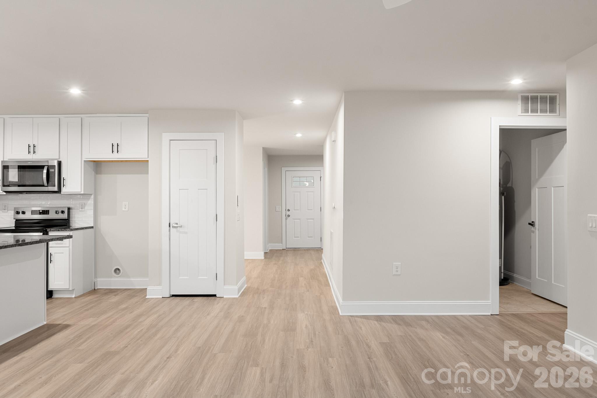 4238 Mackinnon Drive Charlotte NC 28214
