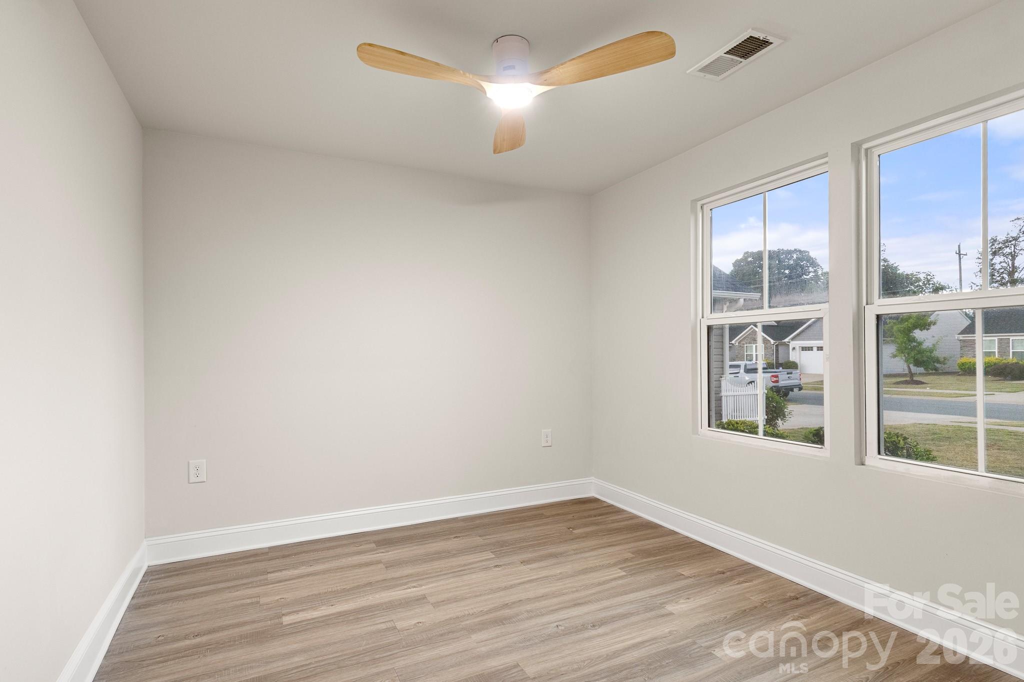 4238 Mackinnon Drive Charlotte NC 28214