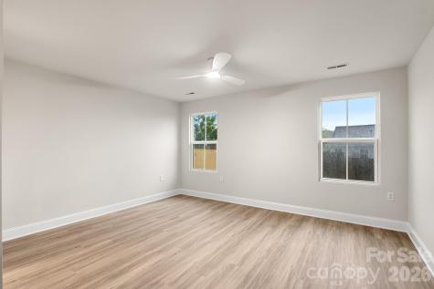 4238 Mackinnon Drive Charlotte NC 28214