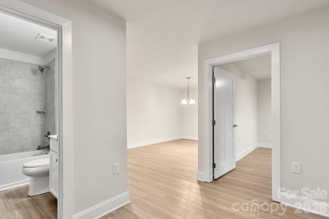 4238 Mackinnon Drive Charlotte NC 28214