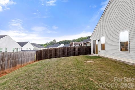 4238 Mackinnon Drive Charlotte NC 28214
