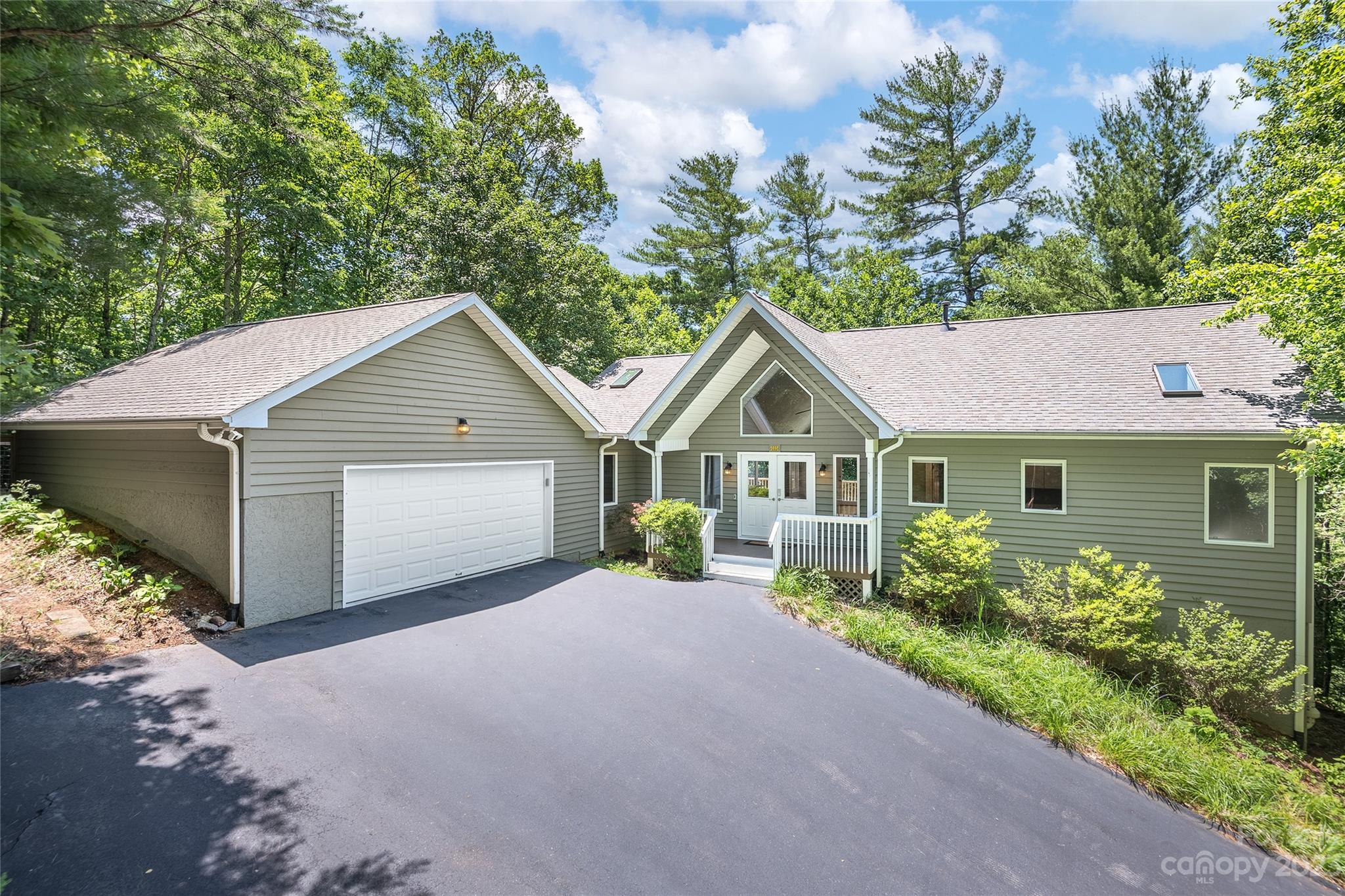 101 Deer Run Lane Asheville NC 28805