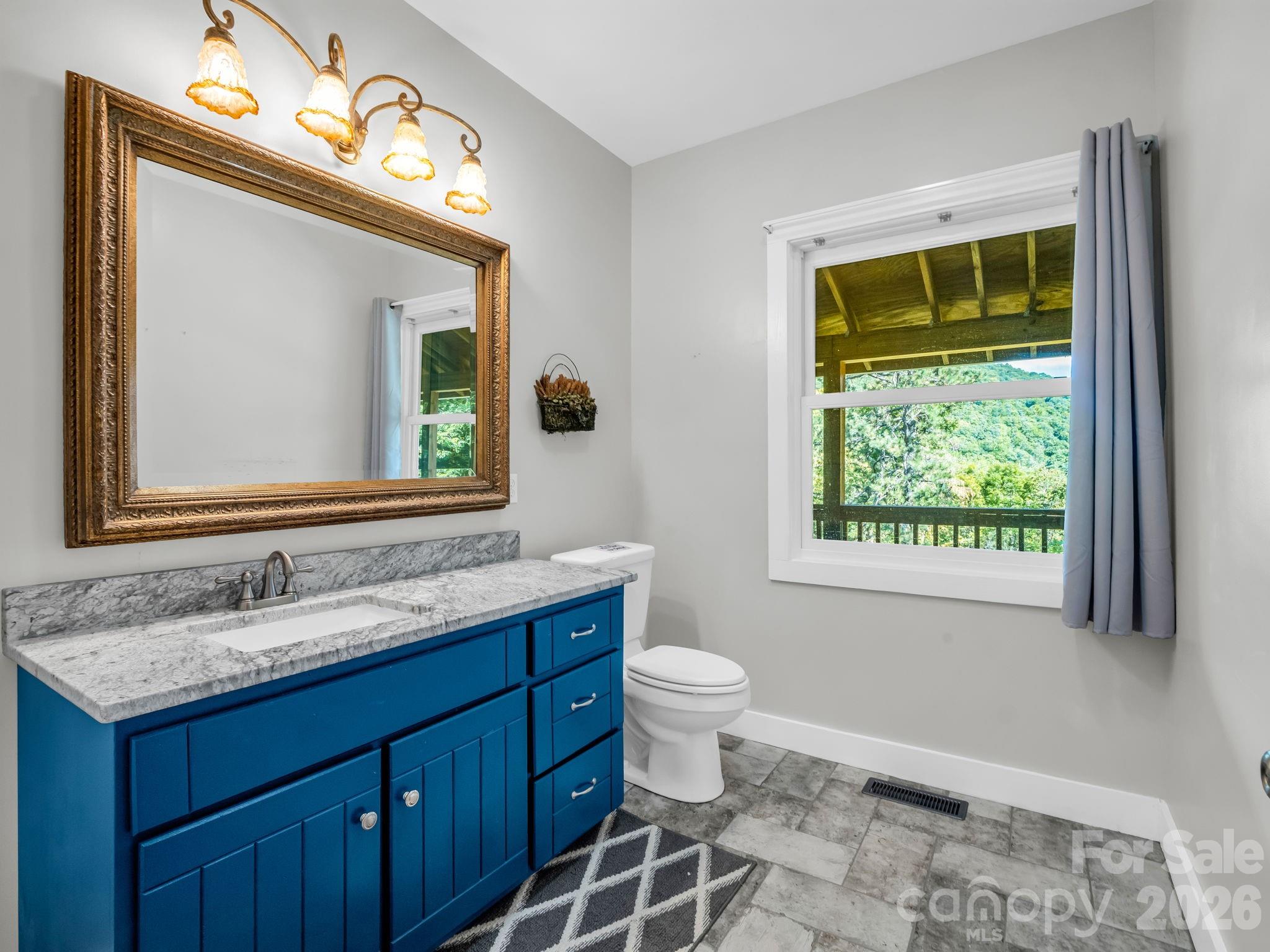 119 Mountain Bluff Trail Hendersonville NC 28792