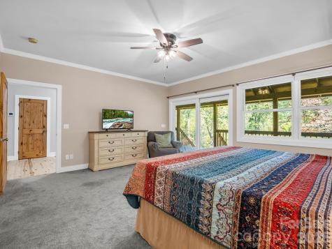 119 Mountain Bluff Trail Hendersonville NC 28792