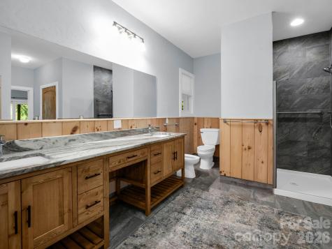 119 Mountain Bluff Trail Hendersonville NC 28792