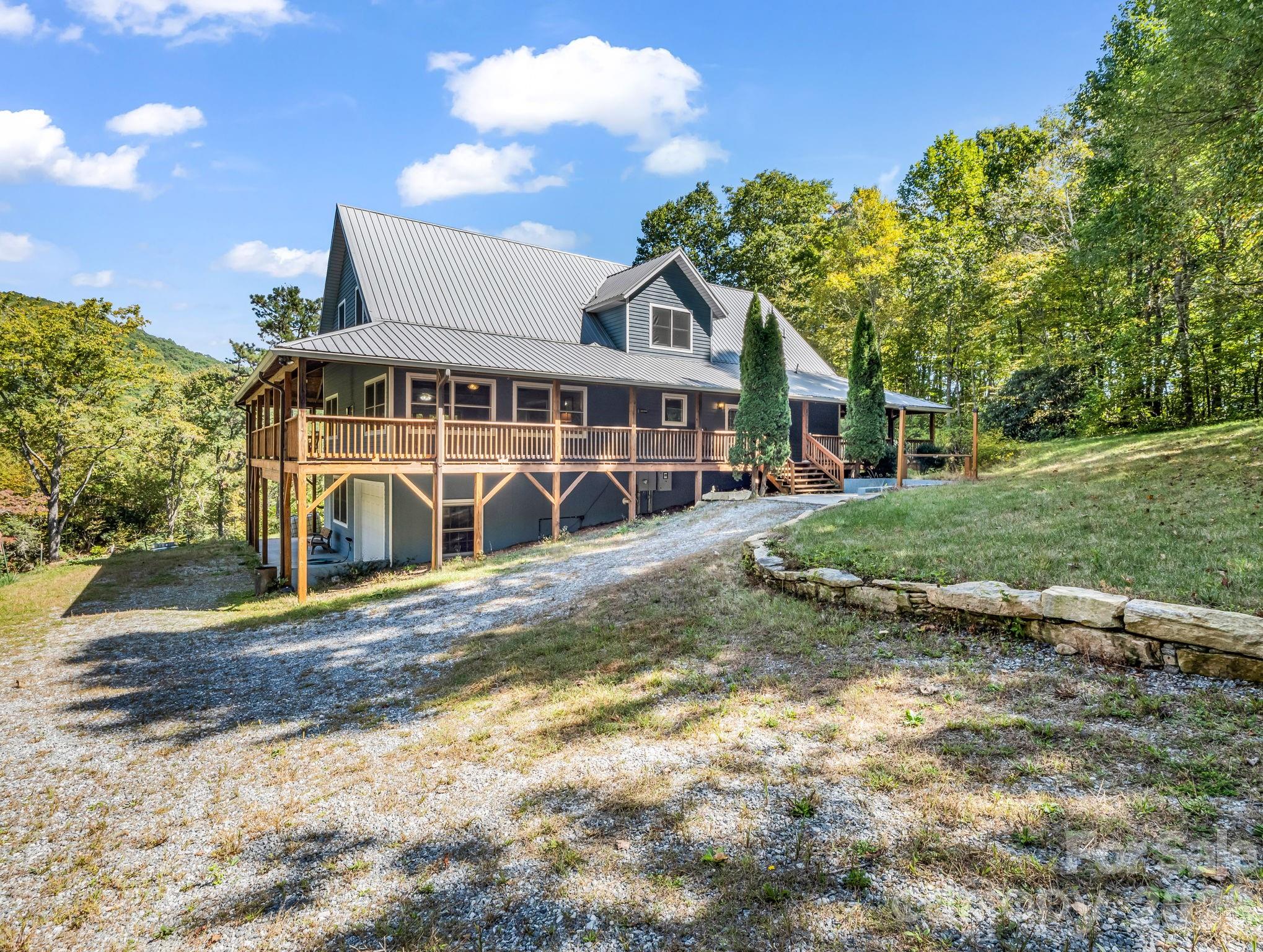 119 Mountain Bluff Trail Hendersonville NC 28792