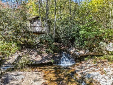 119 Mountain Bluff Trail Hendersonville NC 28792