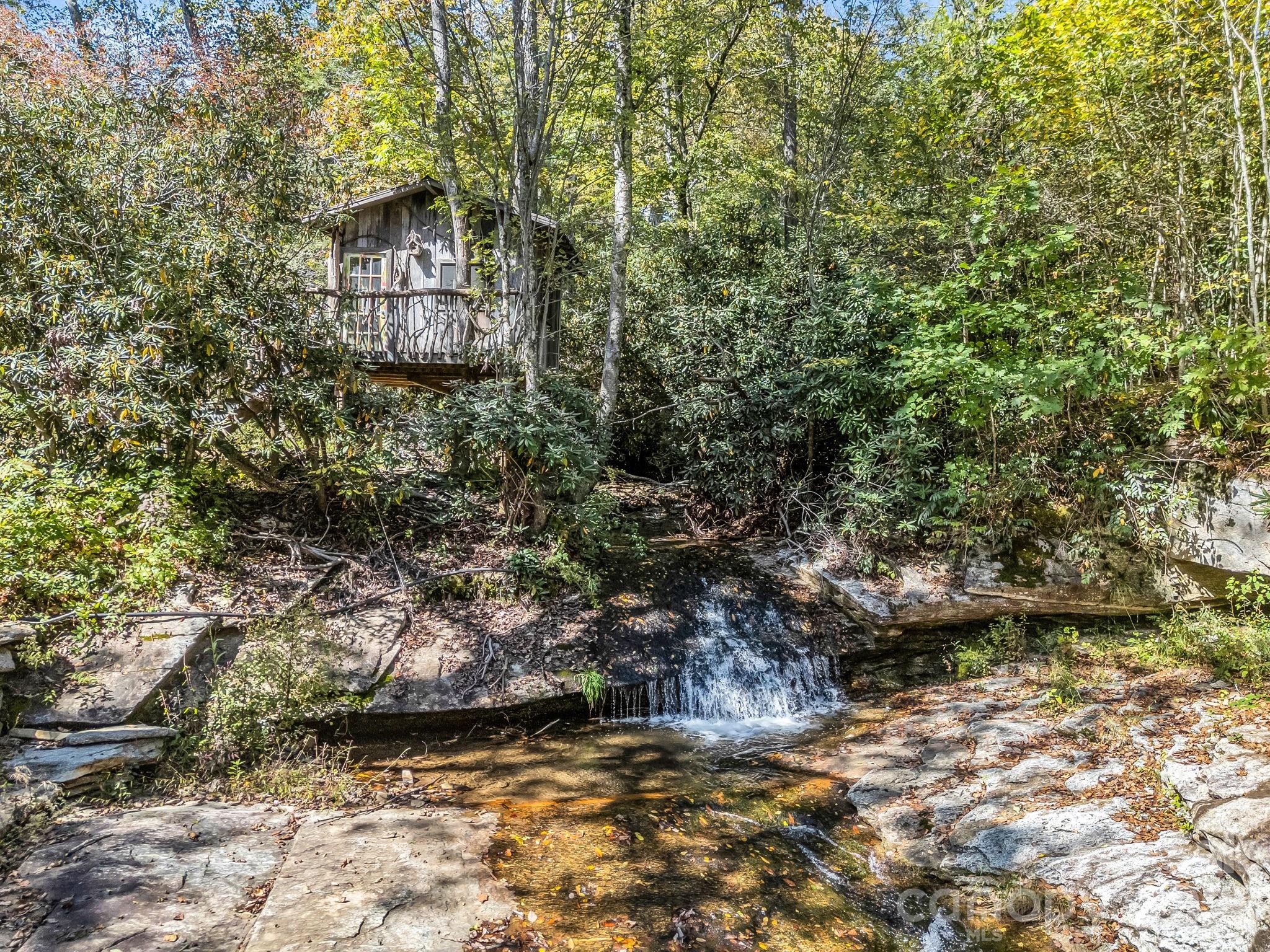 119 Mountain Bluff Trail Hendersonville NC 28792