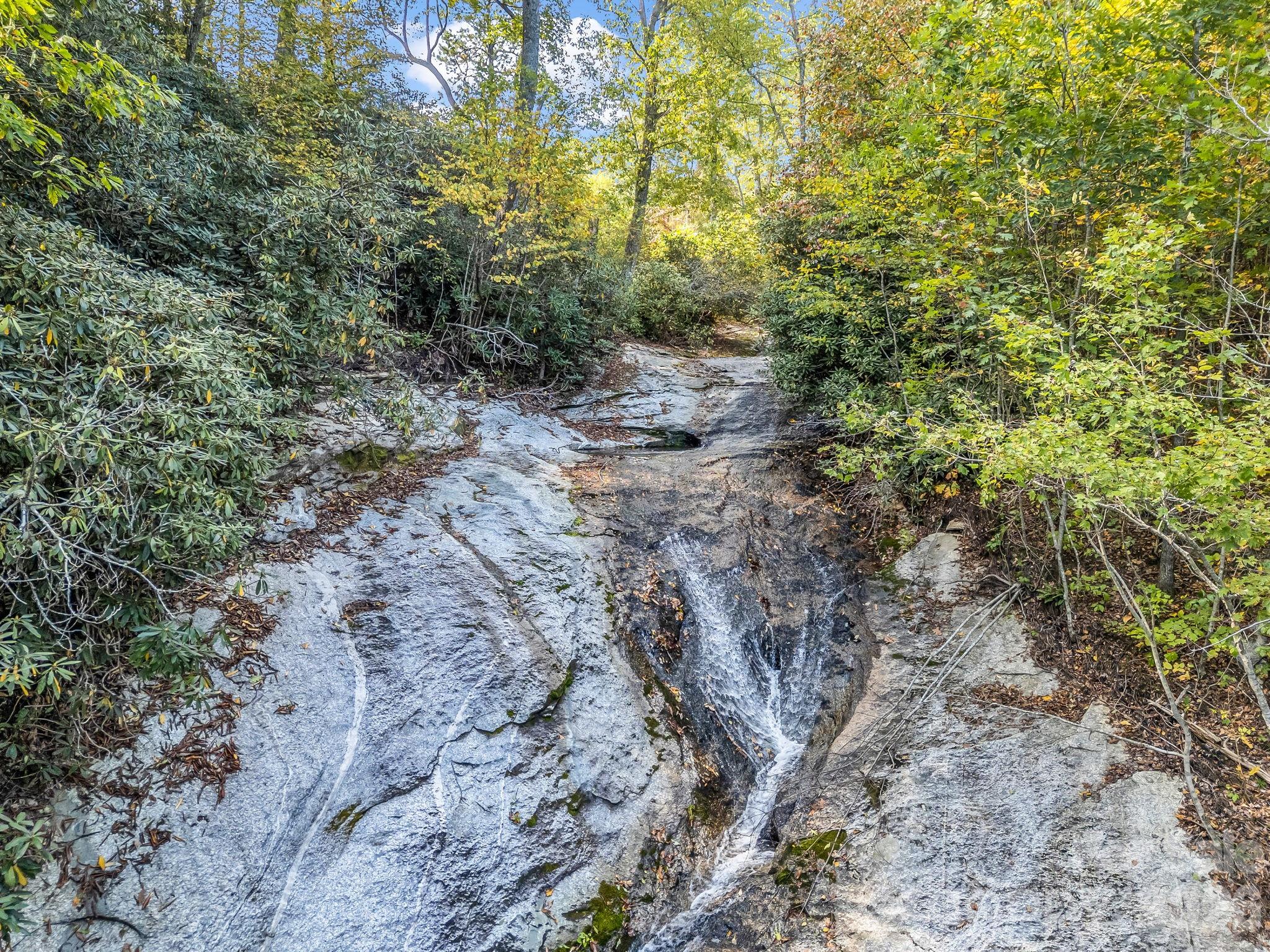 119 Mountain Bluff Trail Hendersonville NC 28792