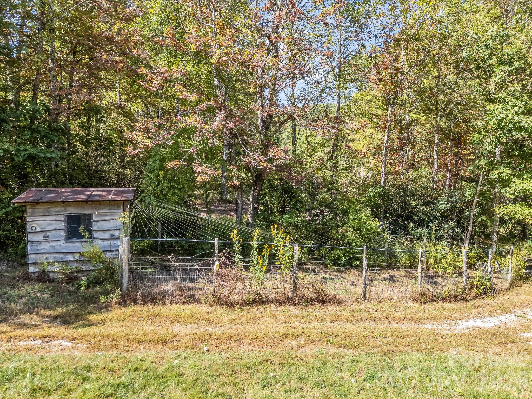119 Mountain Bluff Trail Hendersonville NC 28792