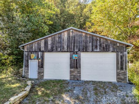 119 Mountain Bluff Trail Hendersonville NC 28792