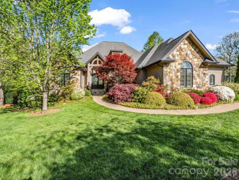 122 Founders Drive Flat Rock NC 28731