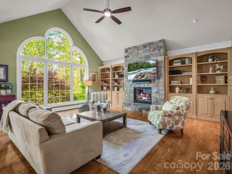 122 Founders Drive Flat Rock NC 28731
