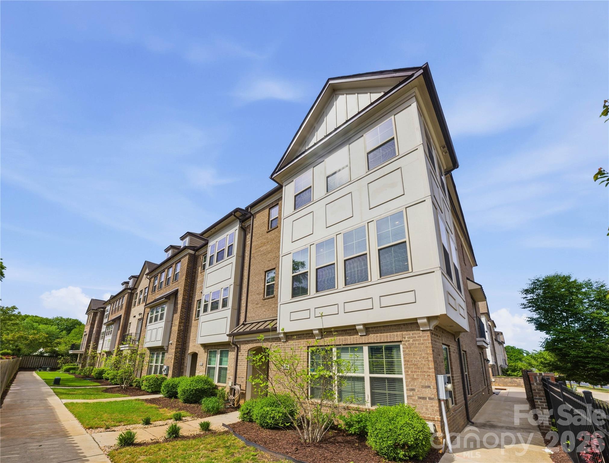 1105 Towns Hill Way Charlotte NC 28209