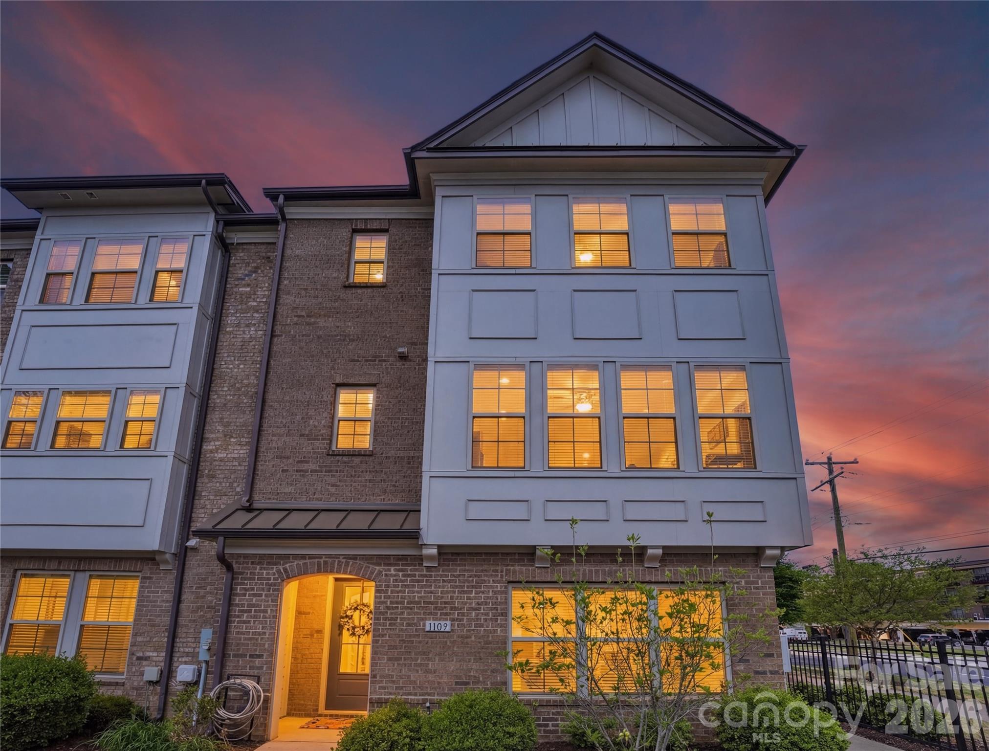 1105 Towns Hill Way Charlotte NC 28209