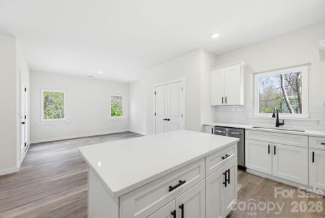 2323 Merts Way Hudson NC 28638