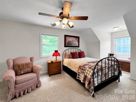 28 Mountain Breeze Drive Maggie Valley NC 28751