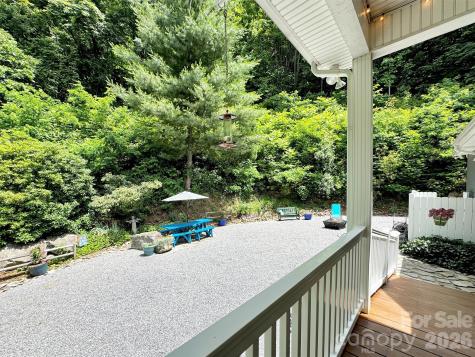 28 Mountain Breeze Drive Maggie Valley NC 28751