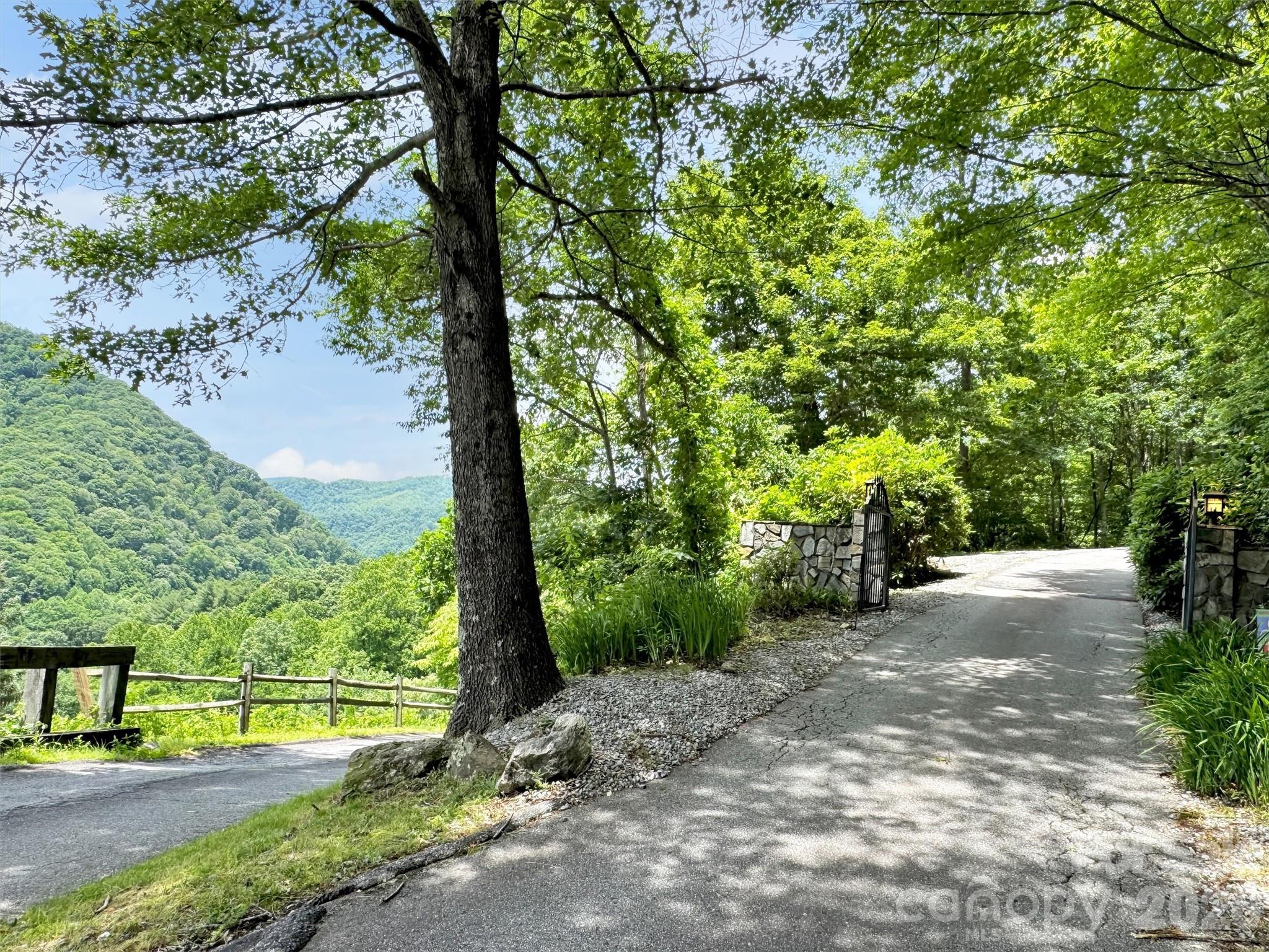 28 Mountain Breeze Drive Maggie Valley NC 28751
