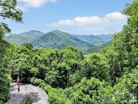 28 Mountain Breeze Drive Maggie Valley NC 28751