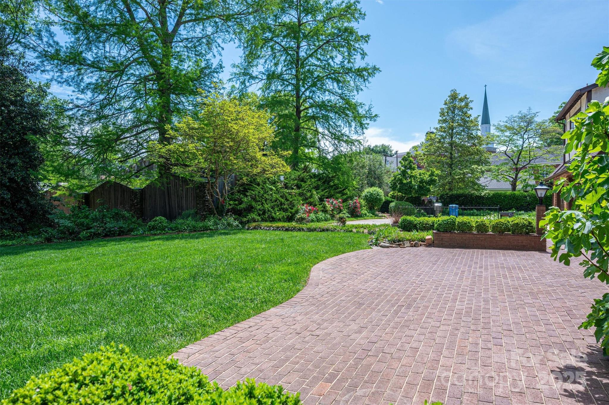 418 3rd Street NE Hickory NC 28601