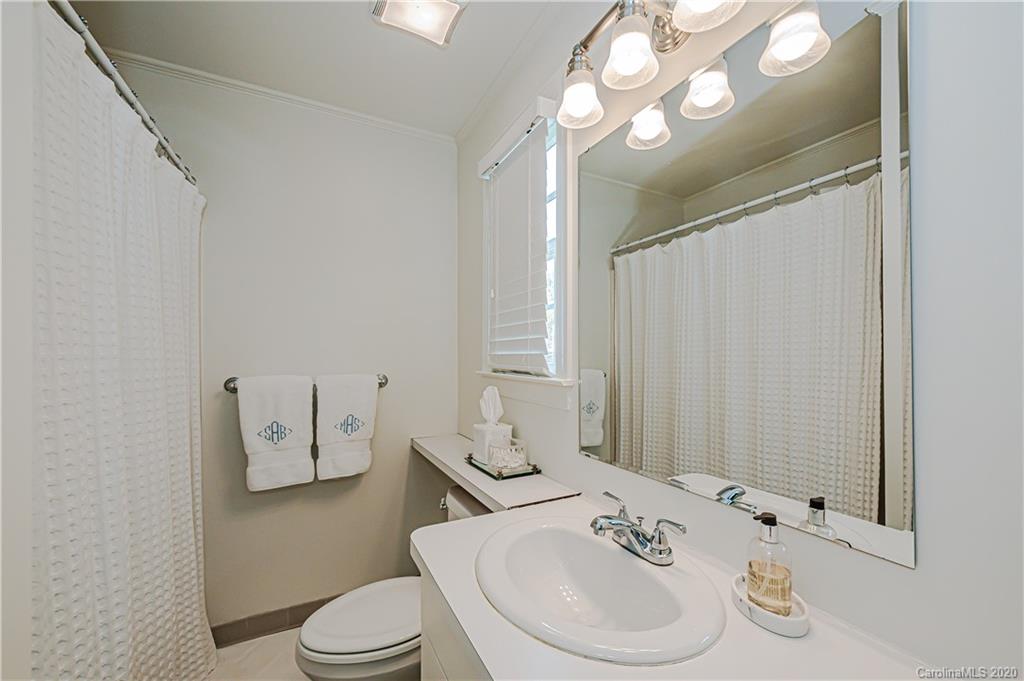 3035 Hanson Drive Charlotte NC 28207