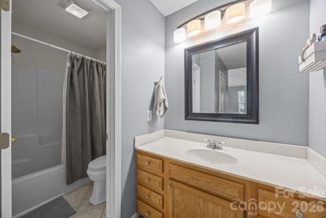 1547 Tammy Court Kannapolis NC 28083