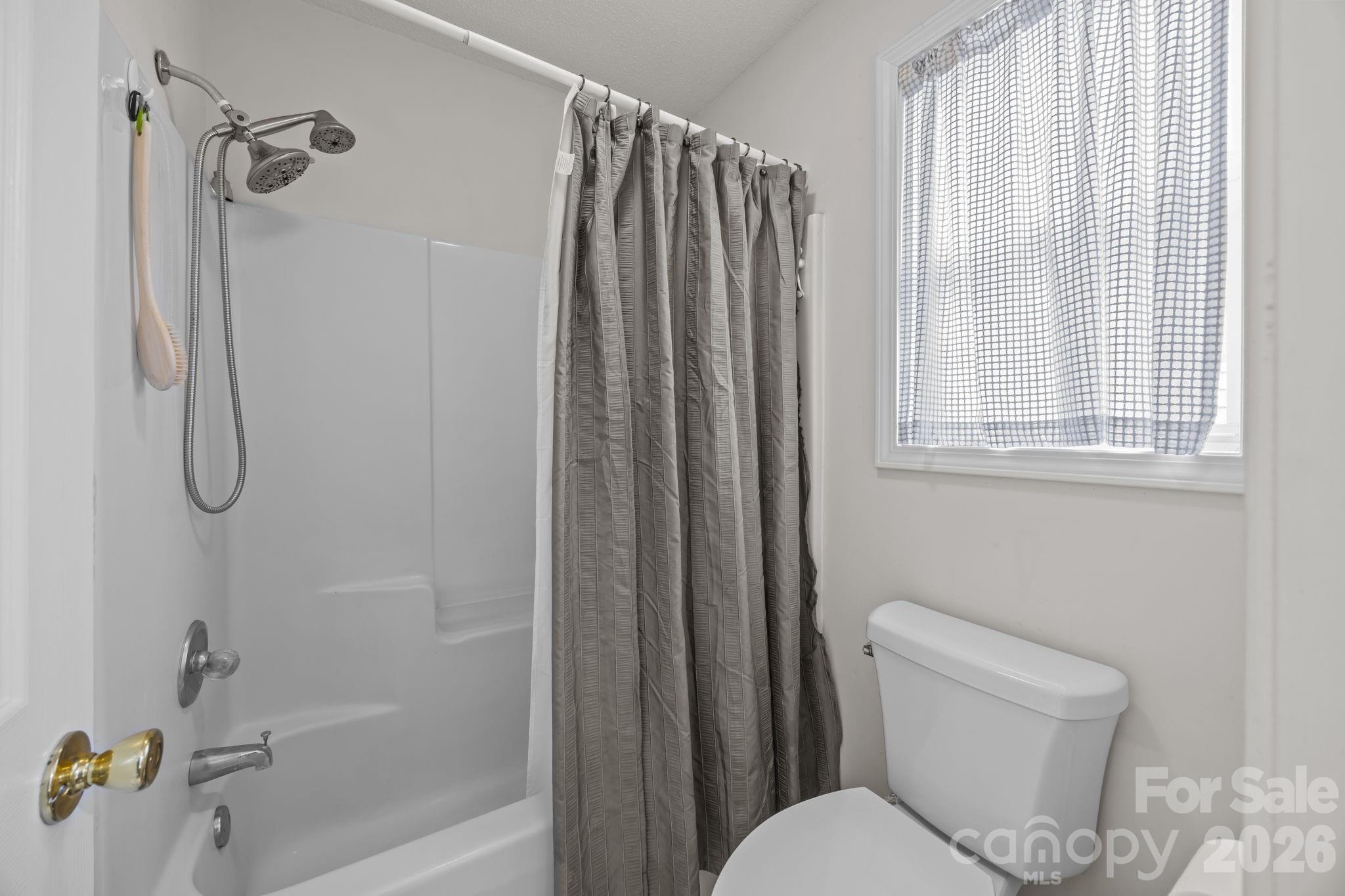 1547 Tammy Court Kannapolis NC 28083