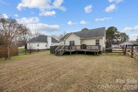 1547 Tammy Court Kannapolis NC 28083